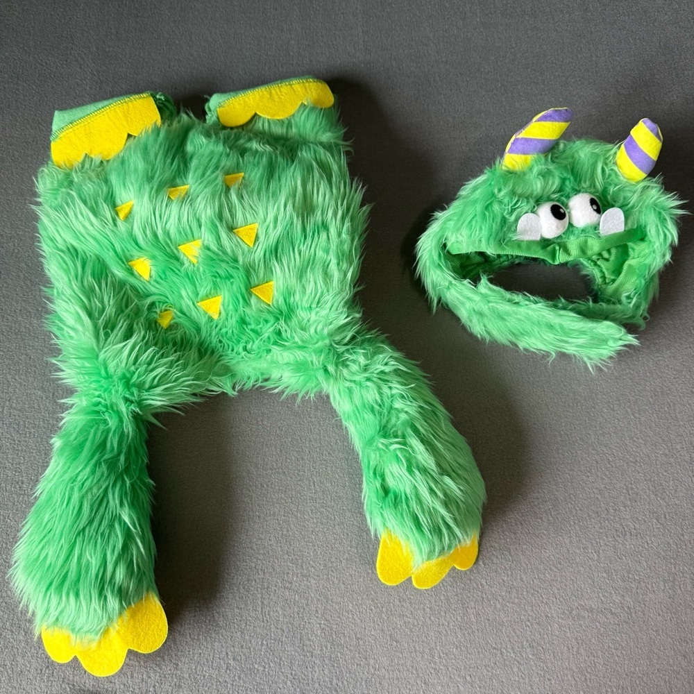 New Green Monster Dog Costume‎ with Horns thrills ands chills collection.